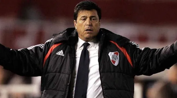 Uno de los íconos del Club Atlético River Plate que pasó a convertirse en villano de la institución habría recibido una oferta que nadie puede creer.