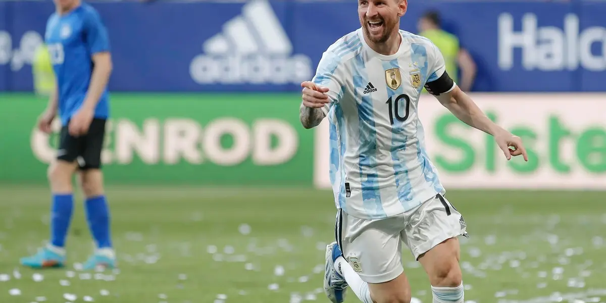 Leo marcó cinco goles en el triunfo 5 a 0 de la Selección Argentina ante Estonia en amistoso internacional preparativo para Qatar 2022. 