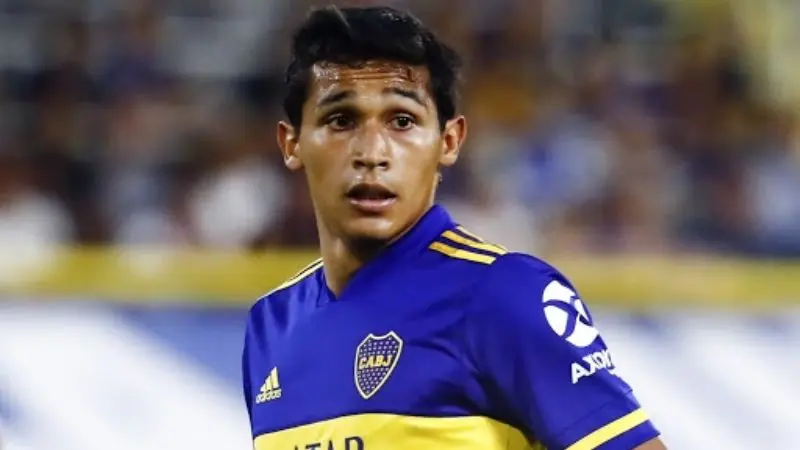 Luego de la expulsión de Agustín Obando, mira el próximo destino que le buscaría Boca Juniors