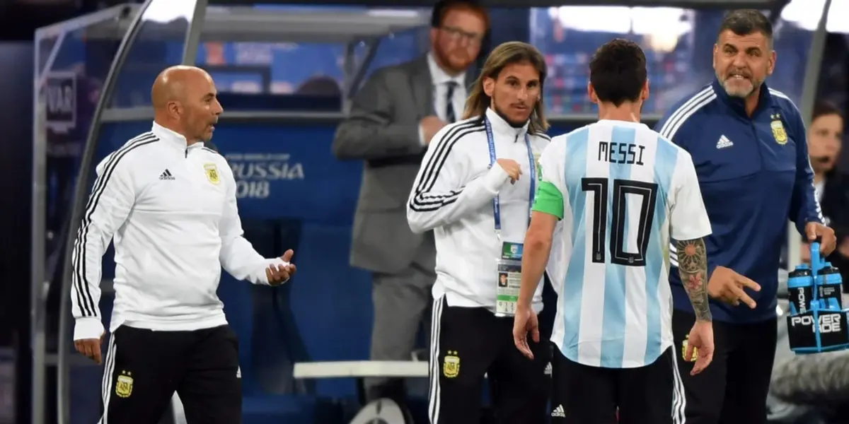 Otro equipo del fútbol argentino se queda sin entrenador. 