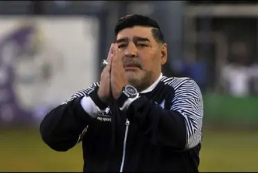 Se confirmó la peor noticia posible para todo el mundo del fútbol: murió Diego Armando Maradona.