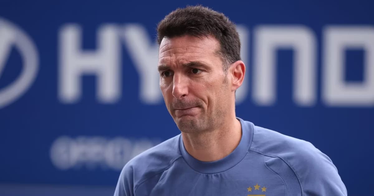 Scaloni y su reacción.