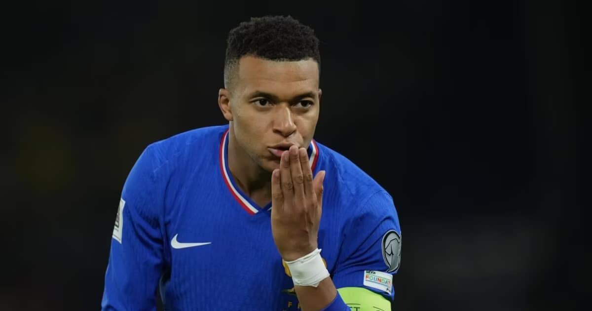 Mbappé otra vez polémico.