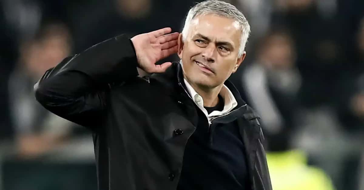 Mou limpiaría a gran parte del plantel.