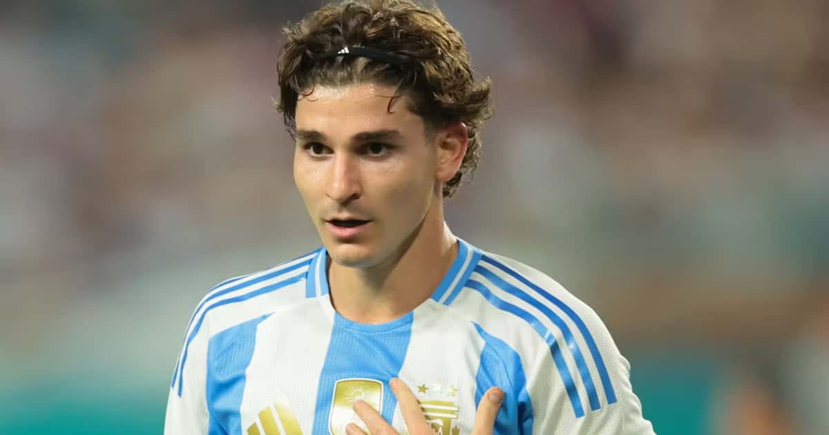 Álvarez suplente en Argentina.