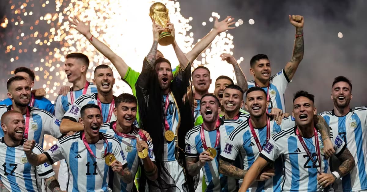 Campeón del mundo suena en Boca.