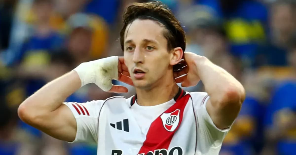 Galarza Fonda lejos de River.