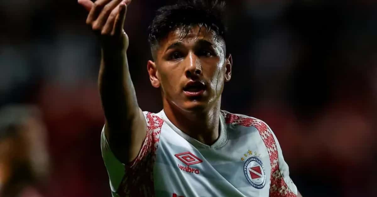 Lozano reforzará a Boca.