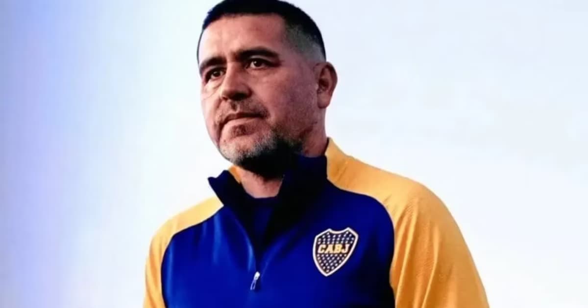 Riquelme pregunta por fichajes.