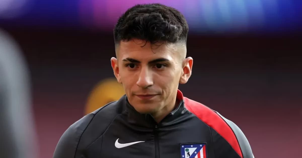 Almada cerca de Flamengo.
