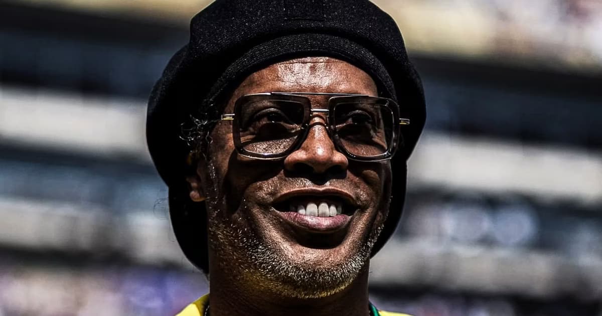 Ronaldinho vuelve a jugar.