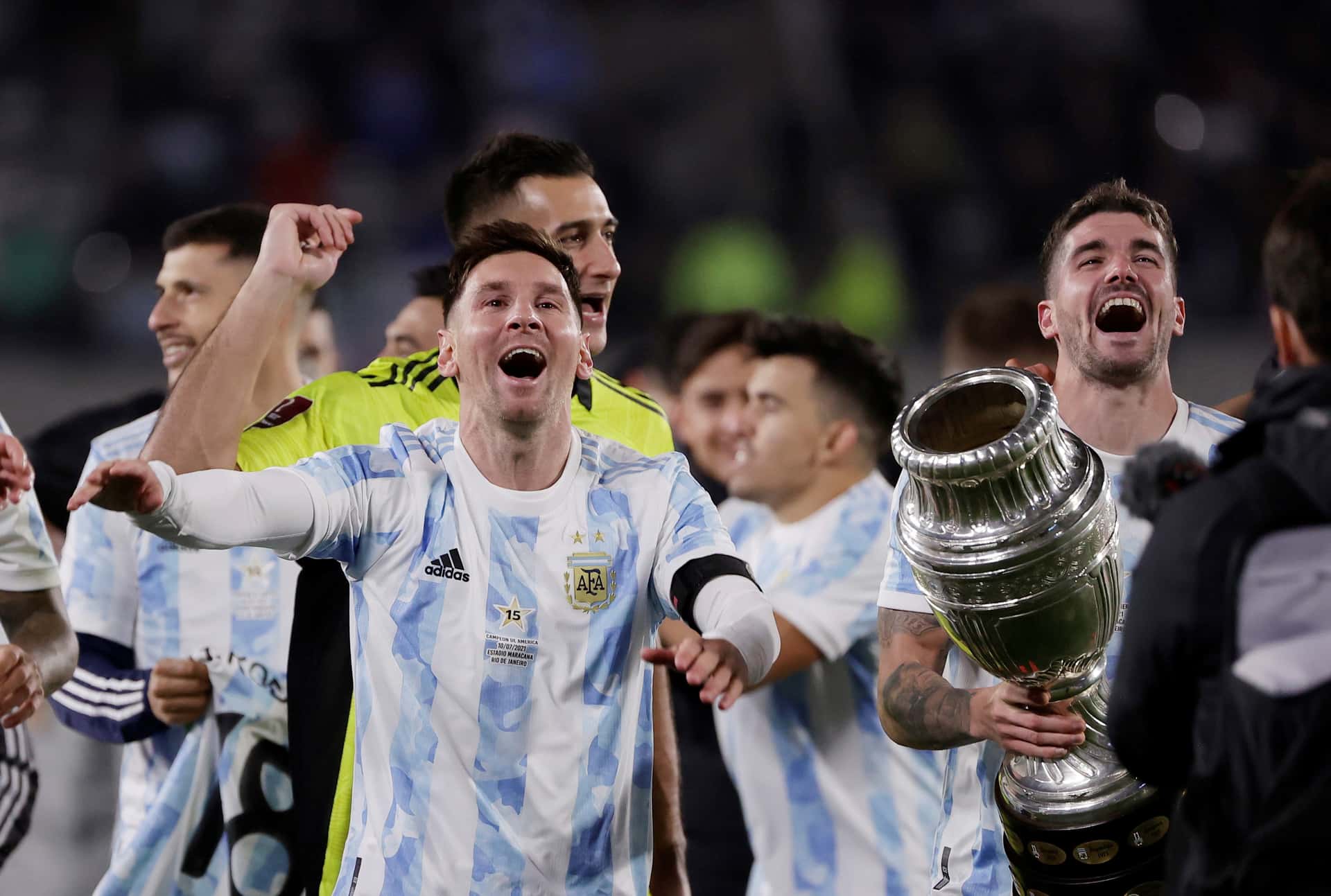 Agustín Rossi, arquero de Boca Juniors, dio detalles de cómo recibió ese increíble regalo.