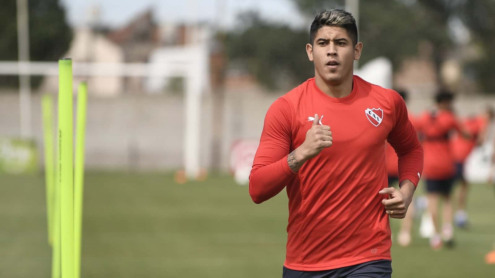 Alan Franco es una pieza fundamental en Club Atlético Independiente, por lo cual se buscó su renovación, la cual solo lo beneficia al jugador.