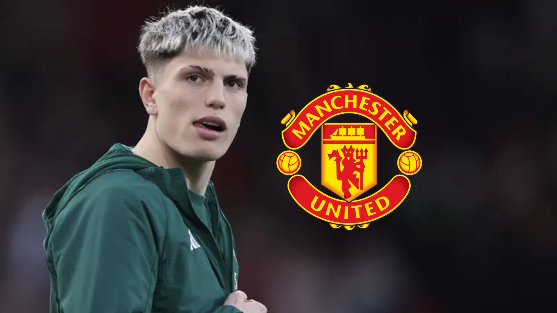 Alejandro Garnacho en el precalentamiento con Manchester United