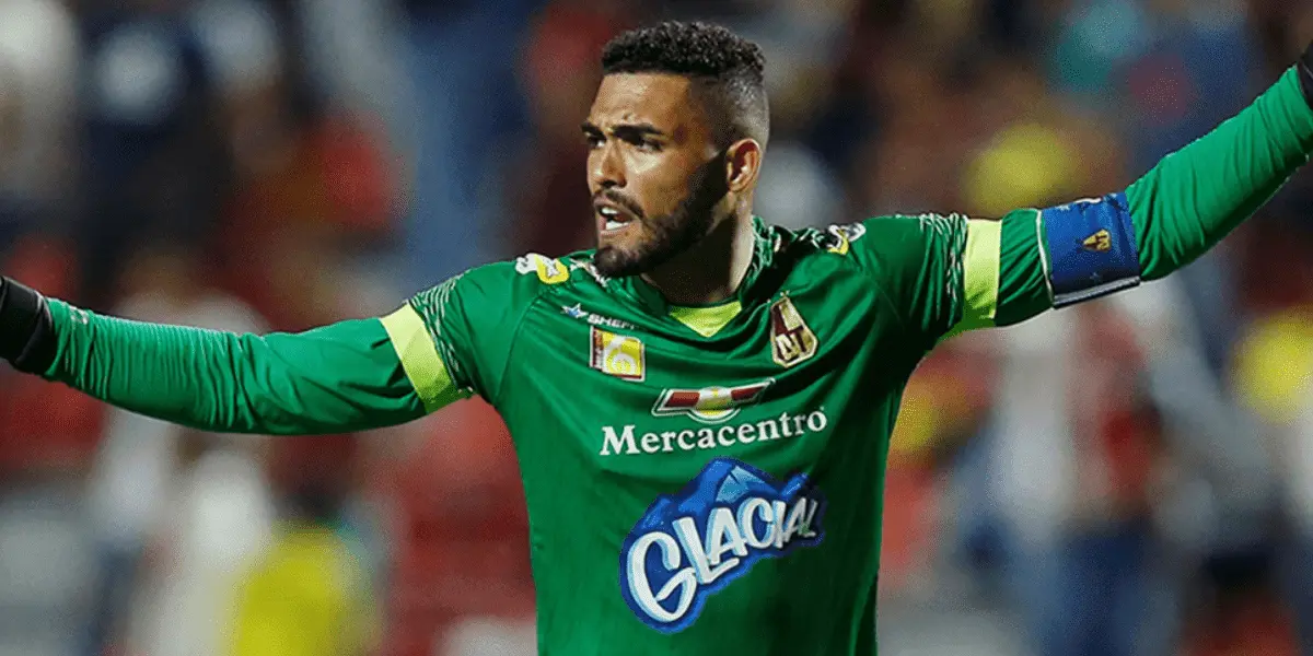 Álvaro Montero fue el arquero elegido por Lucas Pusineri para llevarlo a Club Atlético Independiente, pero las negociaciones con Club Atlético Boca Juniors pueden cambiarlo todo.