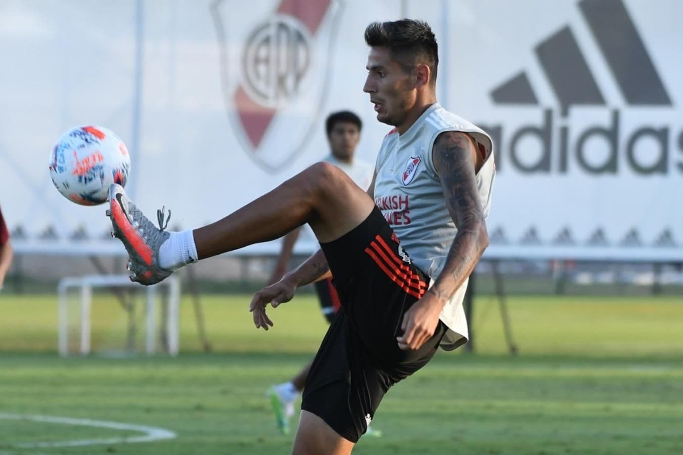 Ambos futbolistas no renovaron sus contratos con el Millo y desde la dirigencia tomaron una decision.