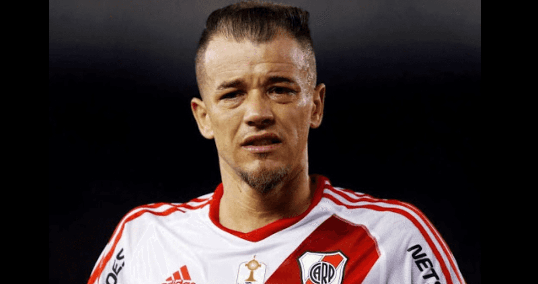 Andrés D'Alessandro contó un fuerte cruce que vivió con Guillermo Barros Schelotto durante su última etapa en River Plate.
