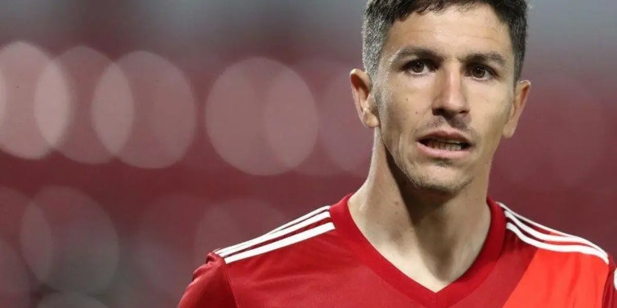 Ante el deseo de Ignacio Fernández de emigrar a Europa lo más pronto posible, River Plate le puso esta traba que podría evitar su salida.