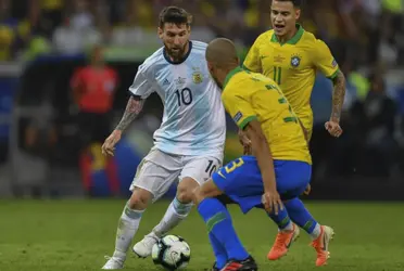 Argentina y Brasil son dos países que año tras año venden futbolistas constantemente por el buen nivel del jugador sudamericano, y sobre esto, la FIFA realizó un informe para mostrar quien fue el que más transfirió ¿Cuál es el número exacto de ventas entre el 2011 y el 2020? Enterate de toda la información acá.