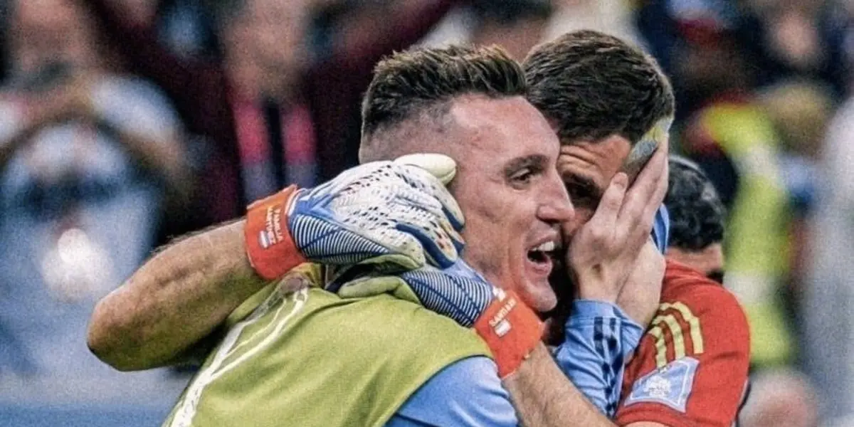 Armani y Dibu Martínez en Argentina