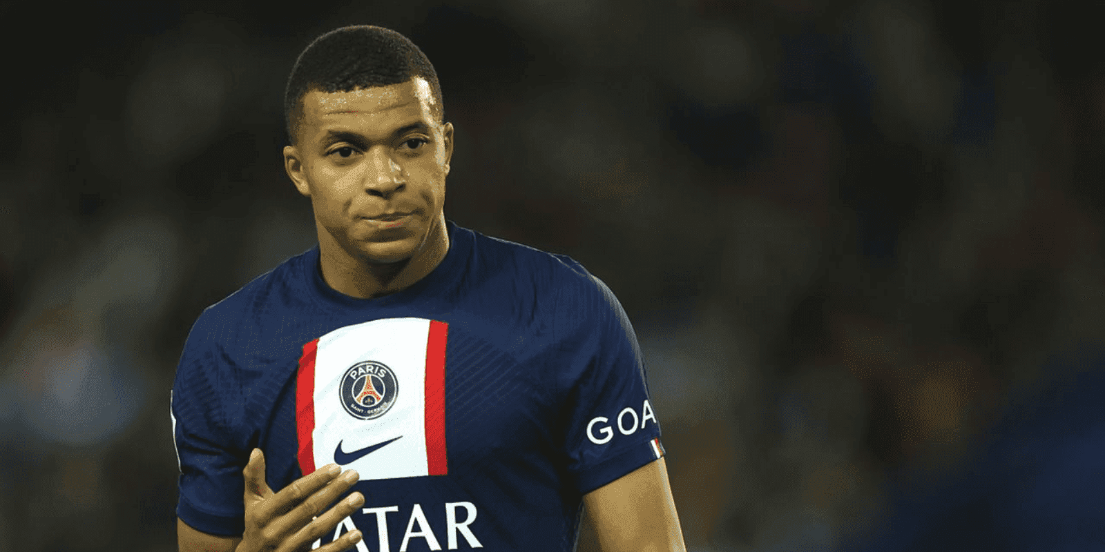 Arribó a la Ligue 1 con mucha expectativa, se encontró con Donatello y la pasó mal, en la actualidad se encuentra en una liga de tercer orden