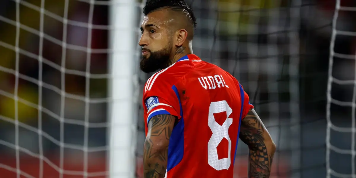 Arturo Vidal jugando en Chile.