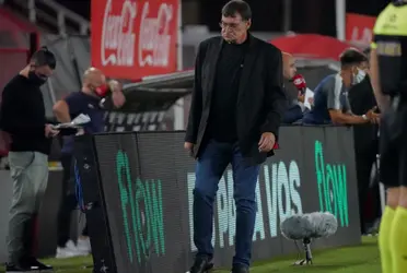 Aunque aún debe saldar varias deudas, el Rojo comienza a analizar posibles refuerzos en el mercado de pases.