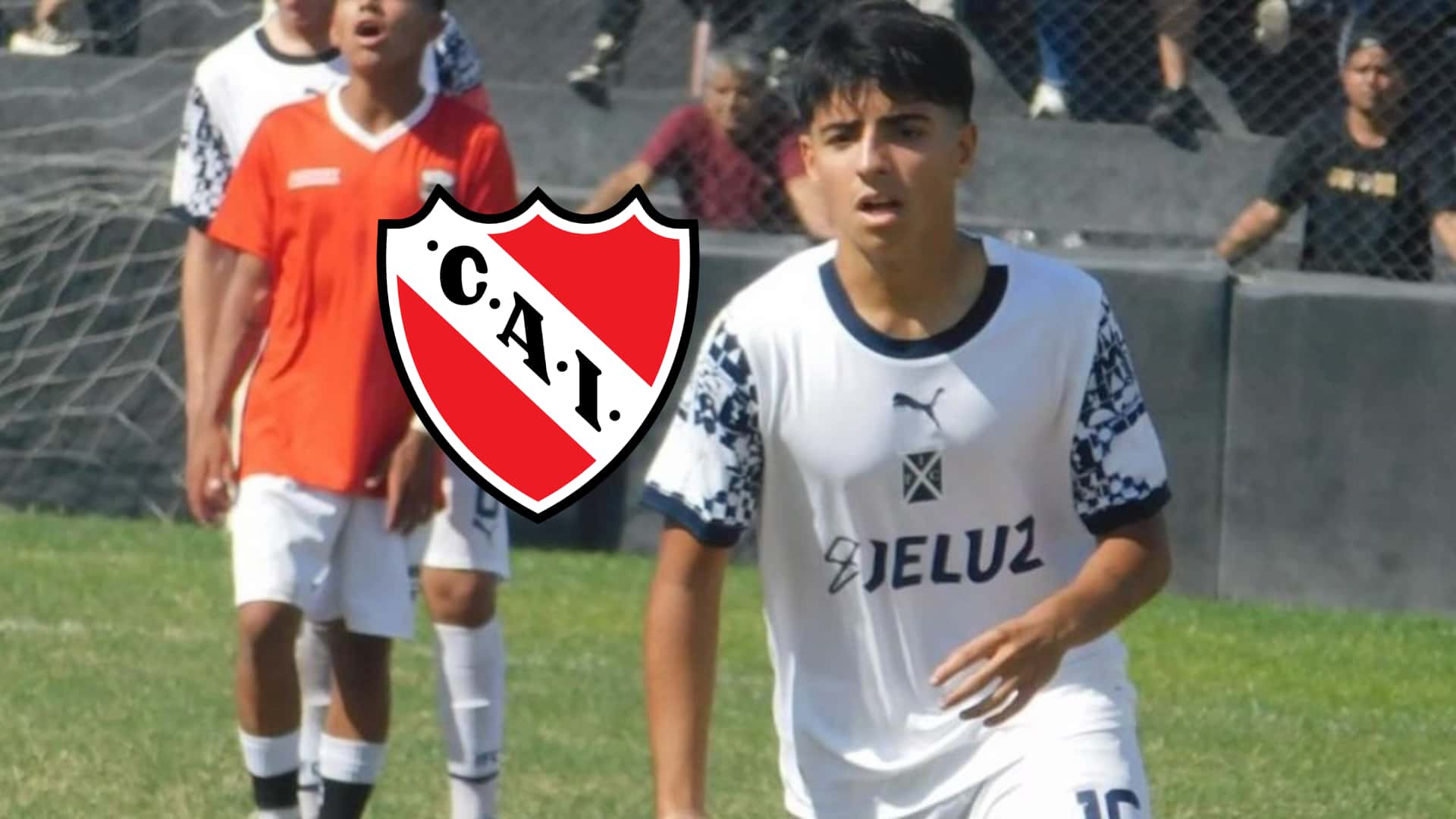 Benjamín Agüero en su debut con Independiente