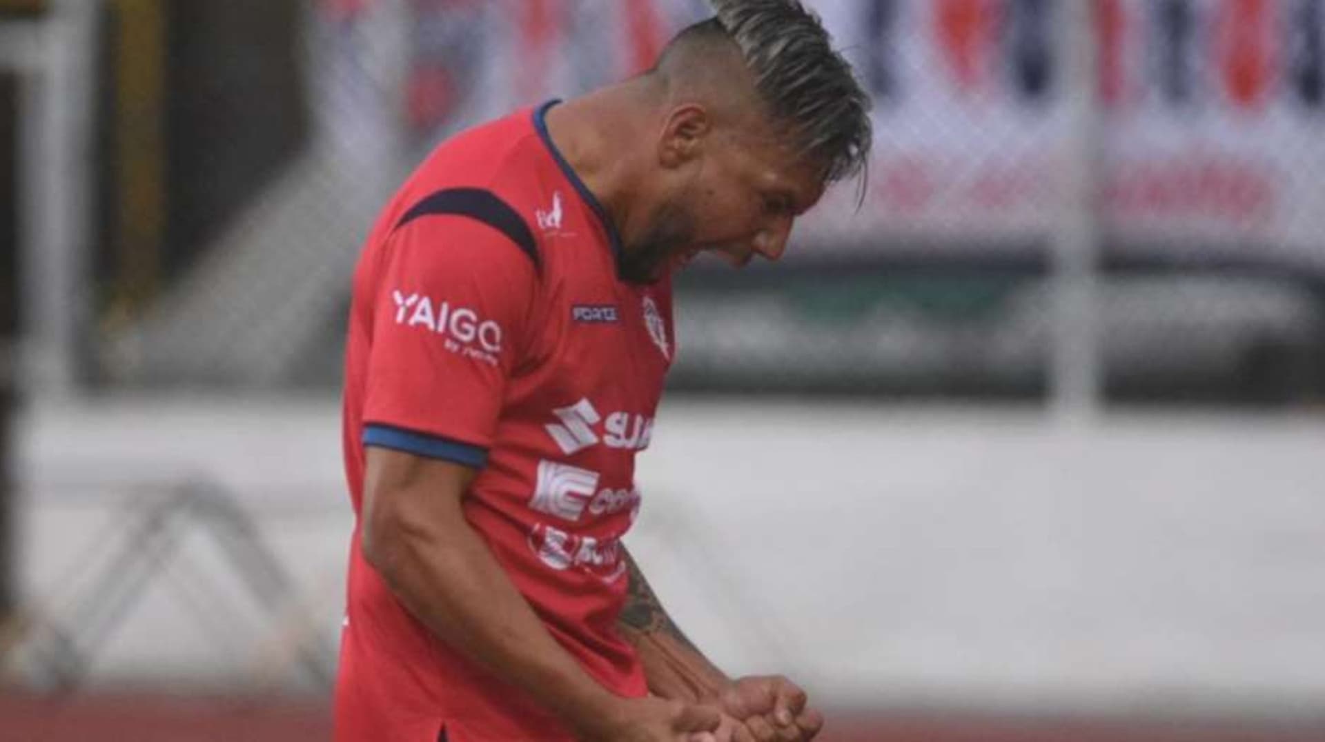 Chávez, luego de su paso en el exterior, volvió al futbol argentino pero no al xeneize
