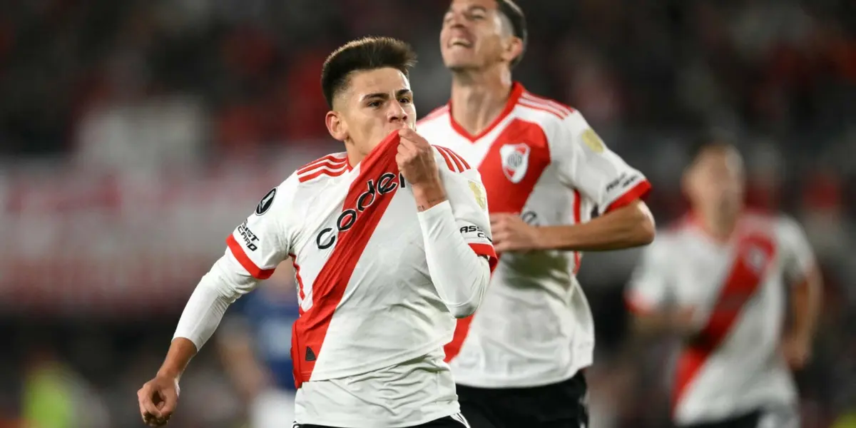 Claudio Echeverri en River contra Nacional.
