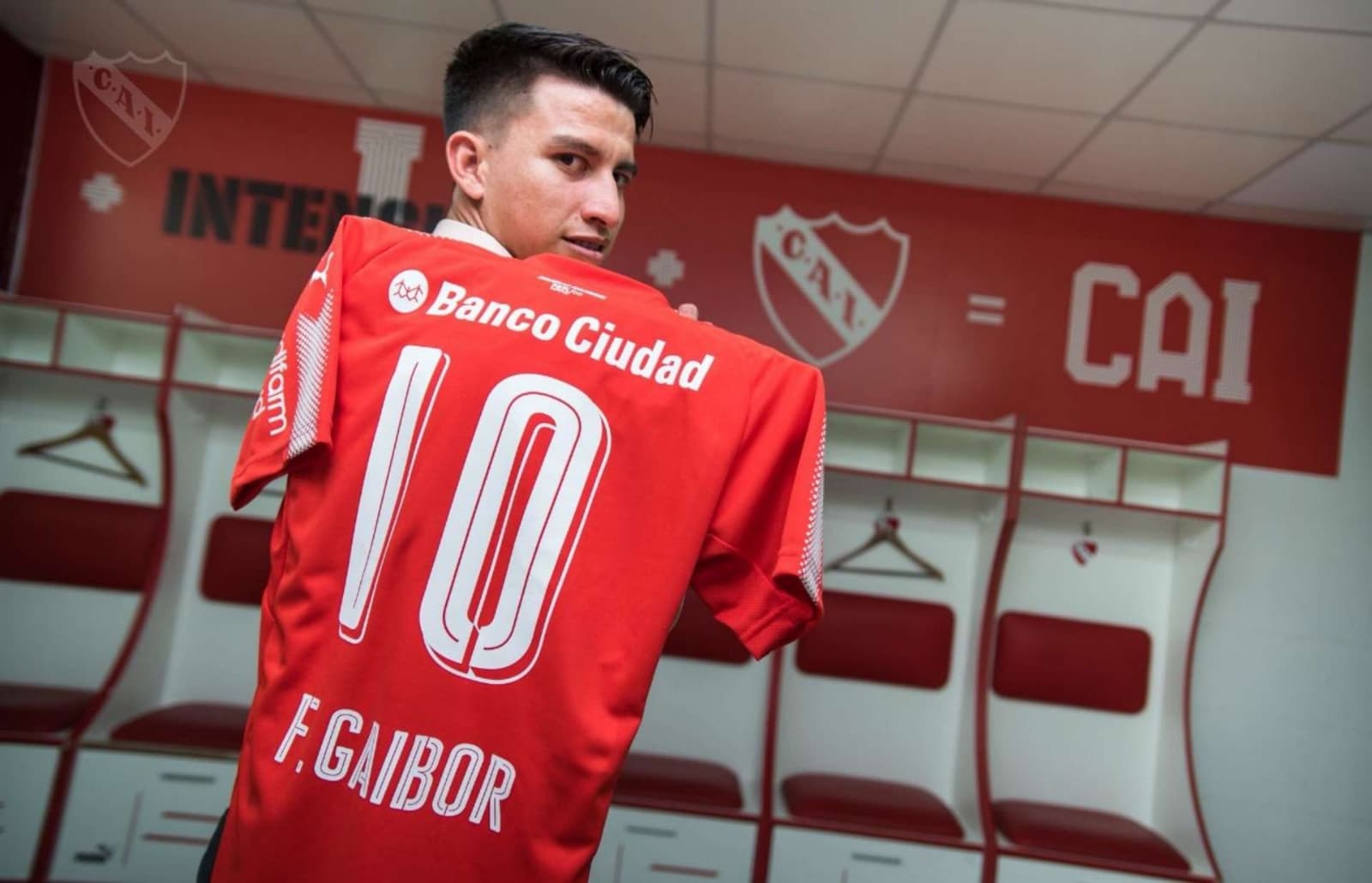 Club Atlético Independiente ha llegado a un acuerdo con varios jugadores con quienes hay deudas existentes. A pesar de esto, hay uno que causa molestias al club y piensan demandarlo.