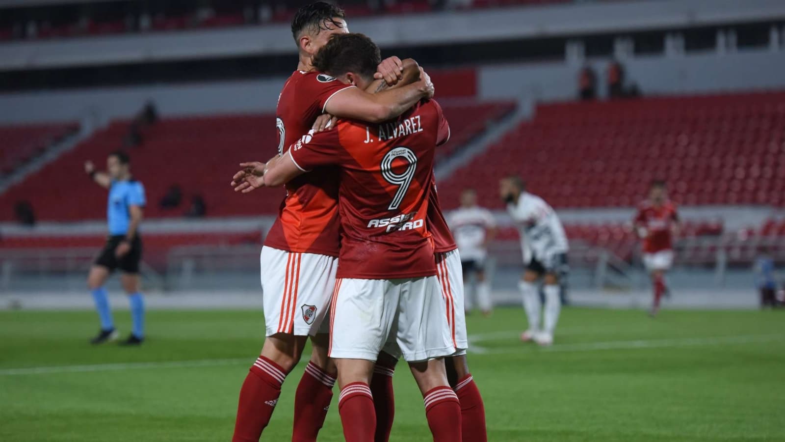 Club Atlético River Plate obtuvo la clasificación en un partido complicado ante Sao Paulo Futebol Clube.