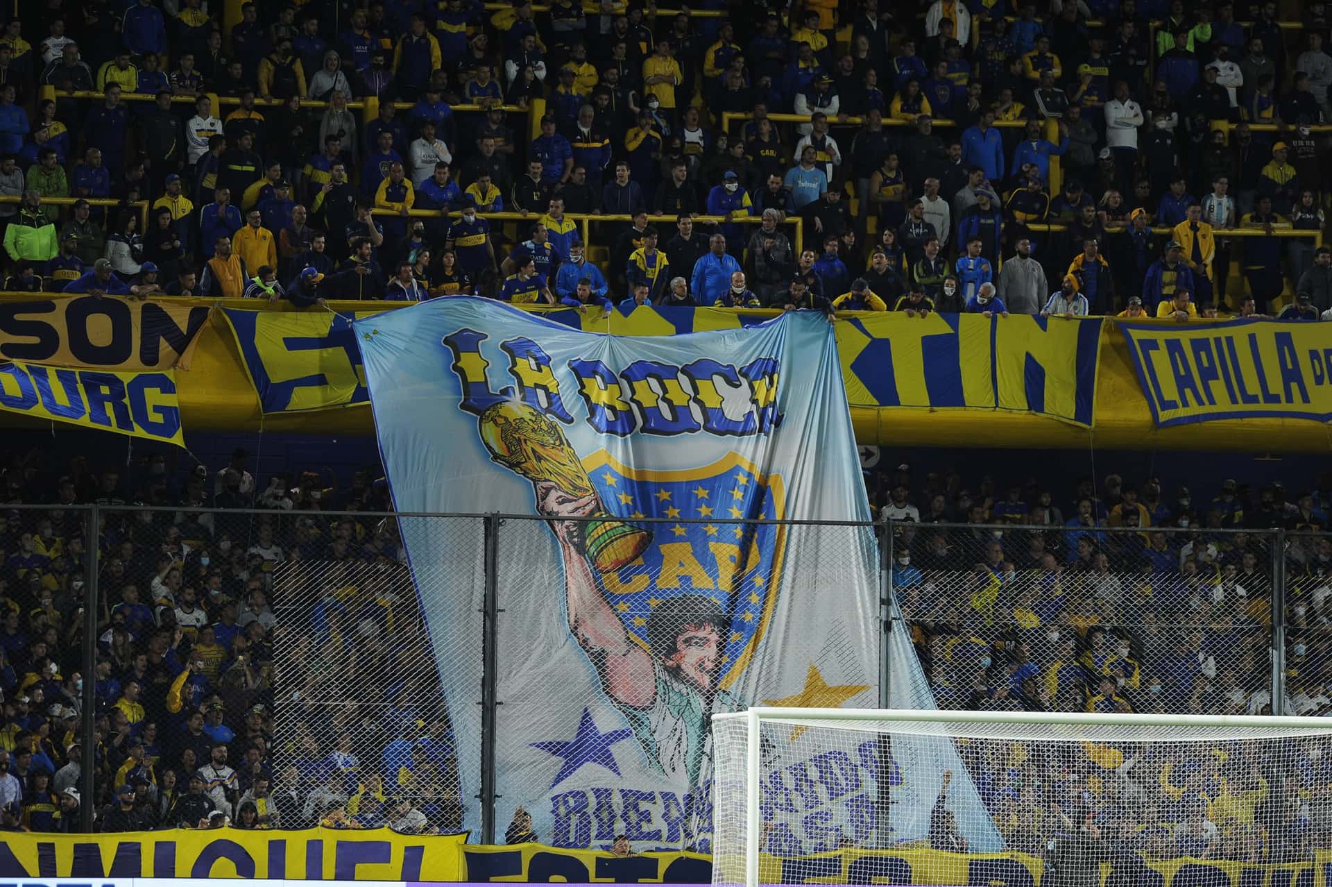 Con el regreso del público a los estadios, el Xeneize venció 4-2 a Lanús en la fecha 15 de la Liga Profesional.