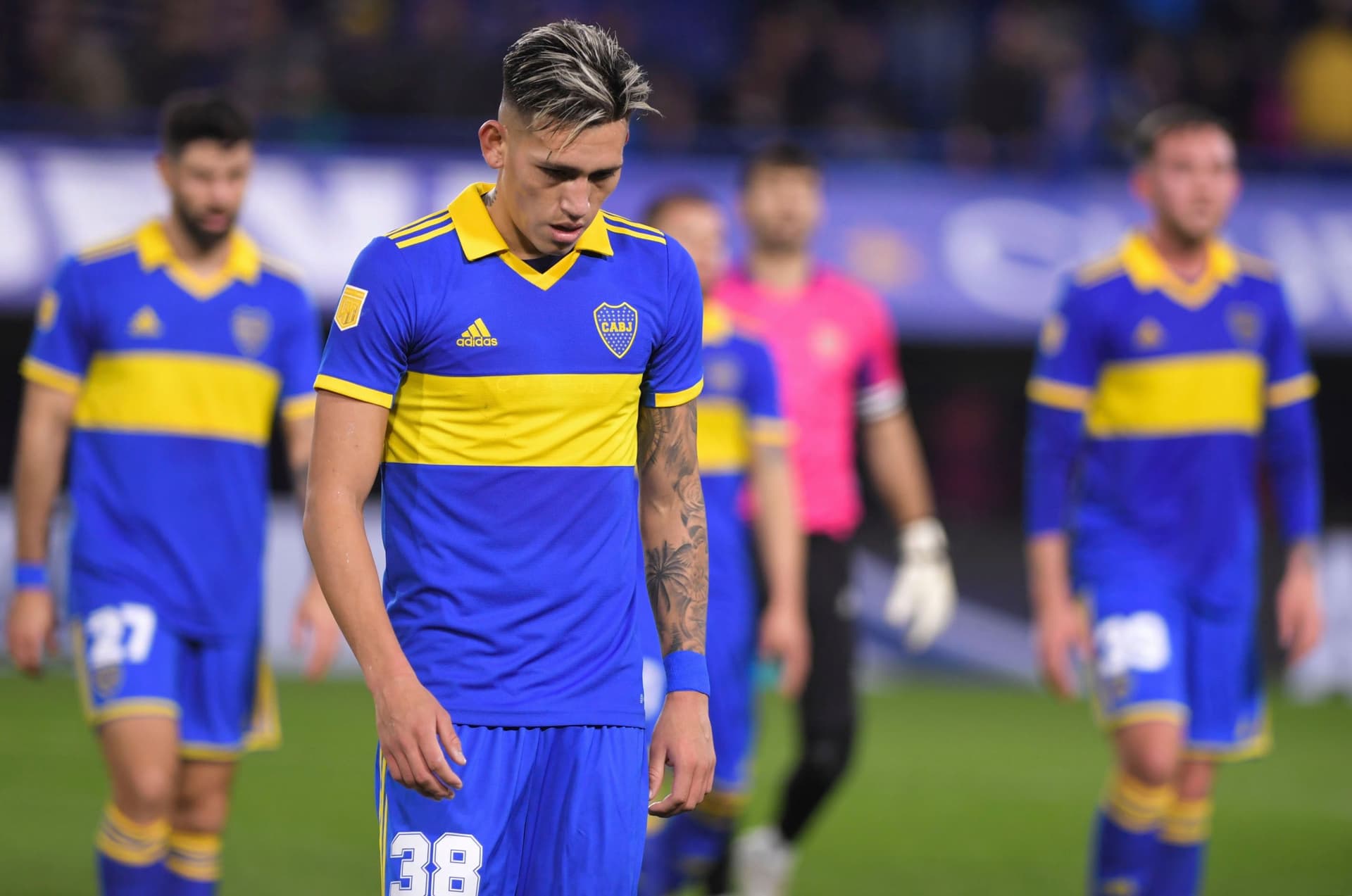Con la cabeza en el martes, el Xeneize cayó 3 a 0 en la Bombonera ante Banfield por una nueva fecha de la Liga Profesional.