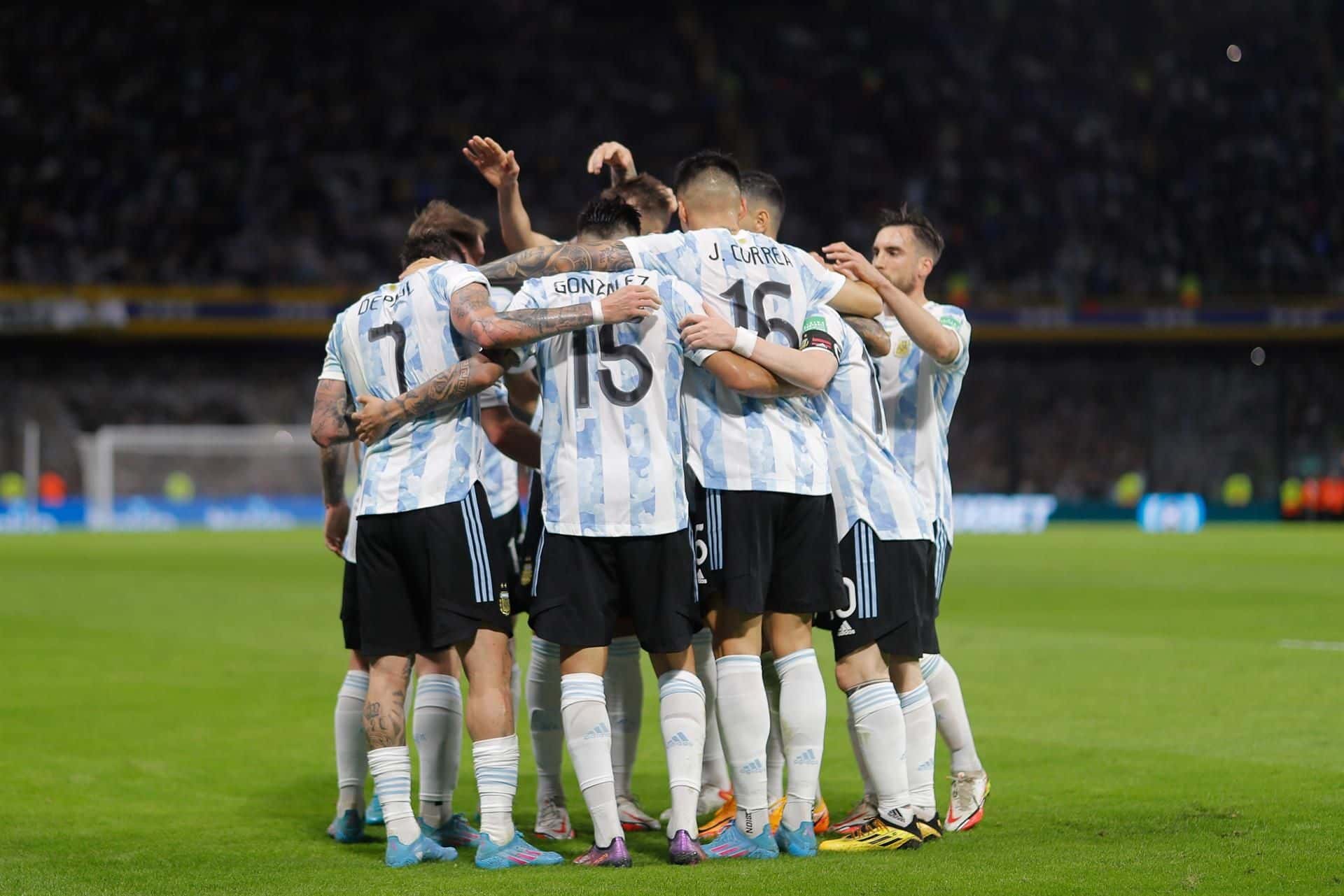 Con un gran Leo Messi y un Di María enorme, el conjunto nacional se despidió de su gente con triunfo 3 a 0 ante Venezuela.