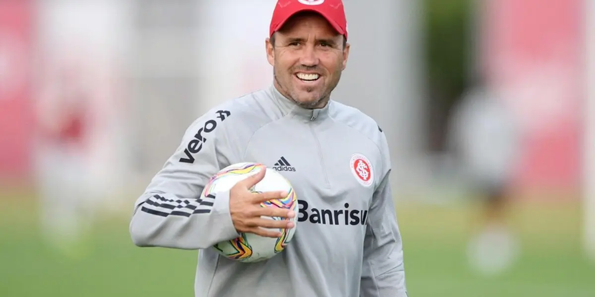 Coudet cerró la llegada de otro futbolista argentino