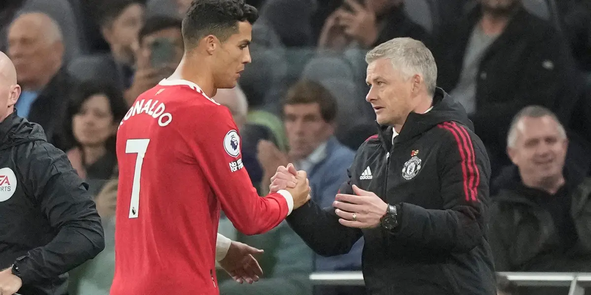 CR7 publicó palabras de amistad y agradecimiento para el DT que fue despedido de su cargo en los Diablos Rojos.