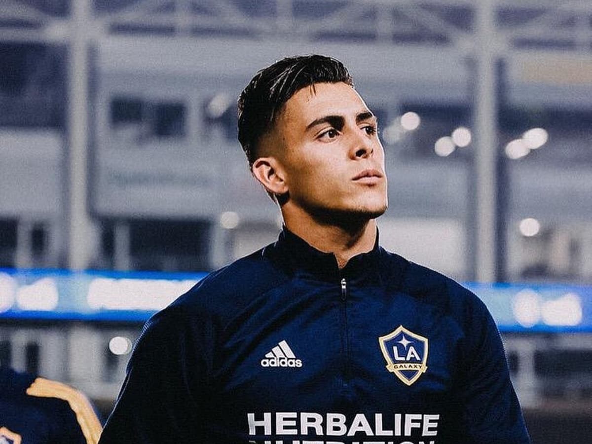 Cristian Pavón se encuentra tomando unos días de descanso en la Argentina, aguardando que las negociaciones de su transferencia lleguen a buen puerto.