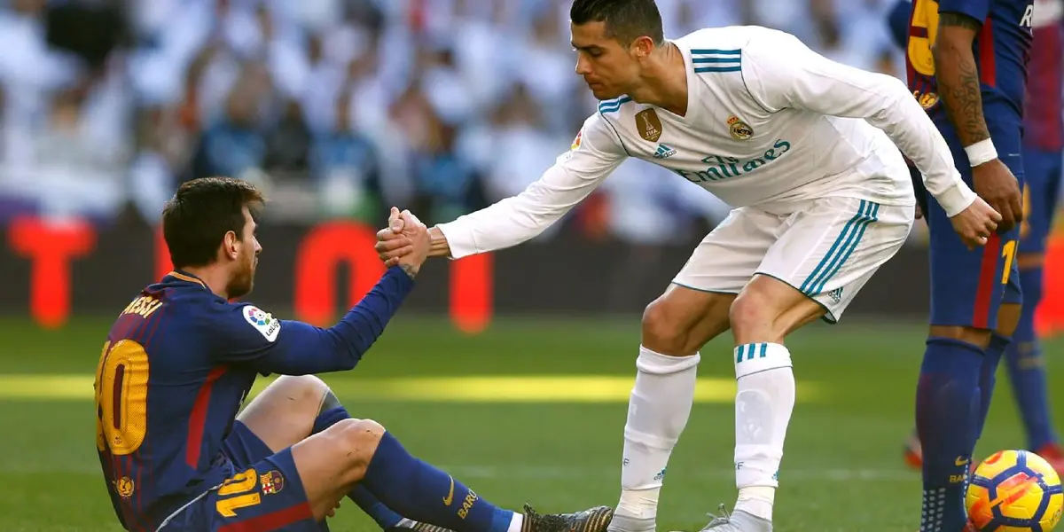 Cristiano Ronaldo está a un paso de convertirse en nuevo futbolista del Manchester United y rompería el mercado de pases junto a la llegada de Lionel Messi al París Saint-Germain. Ambos tendrán contratos muy elevados, pero el astro argentino cobrará más, unos 35 millones de euros anuales ¿Cuánto recibirá el portugués en Inglaterra? Enterate de toda la información acá.