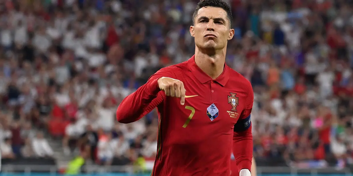 Cristiano Ronaldo está en el top 5 de los mejores jugadores de la historia del fútbol, más allá de sus dotes futbolísticos también se destaca por otras cosas fuera del ámbito deportivo ¿Cuál es el motivo por el cual el portugués no tiene tatuajes en su cuerpo? Todos los datos te los brindamos acá.