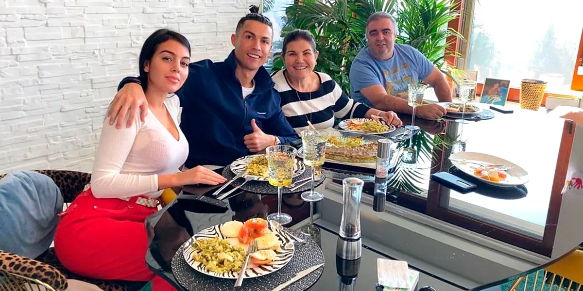 Cristiano Ronaldo lleva 19 años como profesional siendo jugador de fútbol y día a día sigue perfeccionándose para mejorar detalles en su juego y también en su estado físico ¿Cómo es la dieta que lleva el portugués para estar al 100% cada año? Enterate todos los detalles acá.