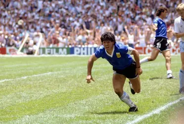 Dalma Maradona, hija del 10, asegura que la camiseta que entrará en remate corresponde a la del primer tiempo del partido ante Inglaterra. Mientras, la casa de subastas asugura que corresponde a la de los dos goles.