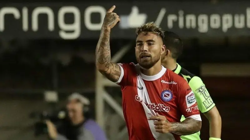 Damián Batallini ha sido vinculado en las últimas horas con Club Atlético Boca Juniors, y se ha revelado una publicación que no gustará nada a Club Atlético River Plate.