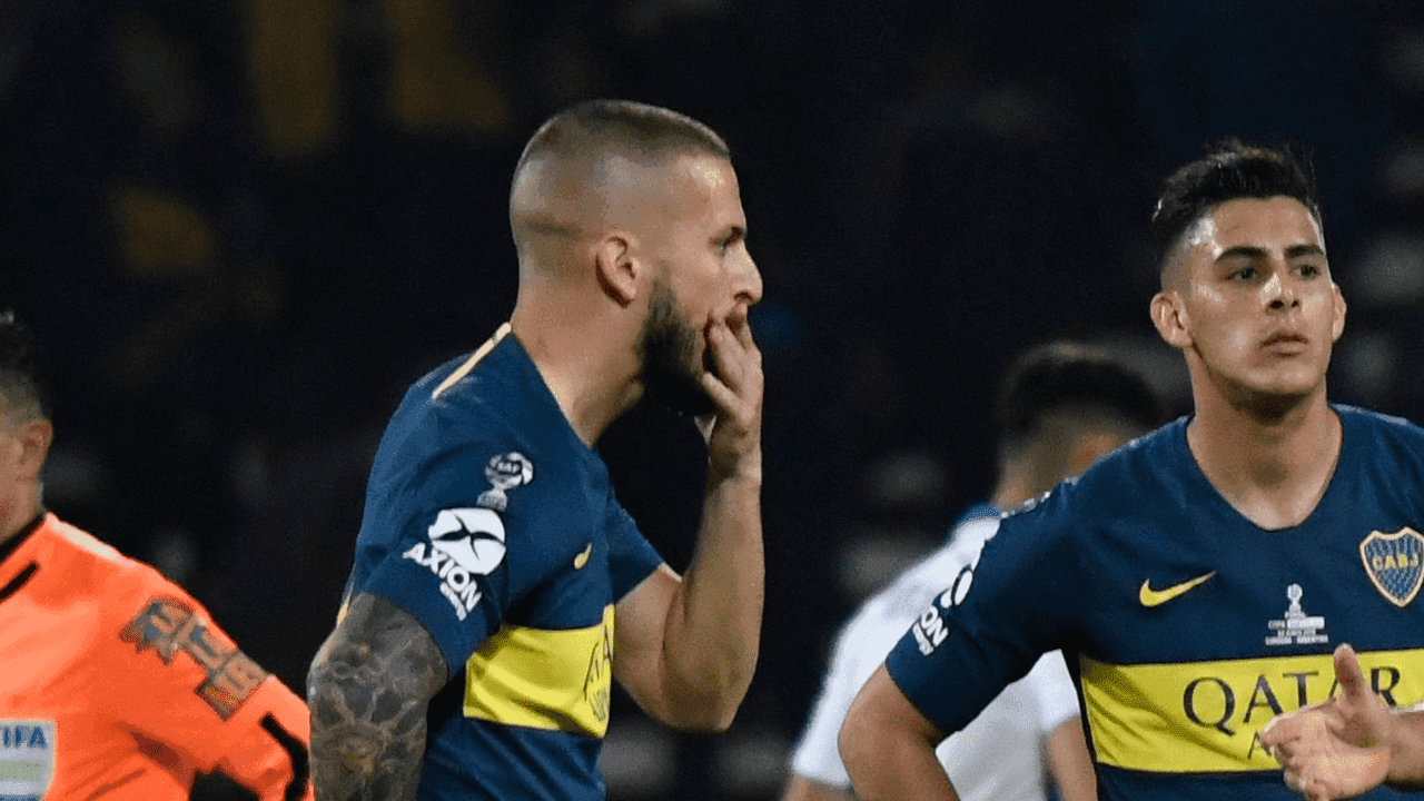 Darío Benedetto sigue causando controversia por el reciente clásico en Francia, lo cual los hinchas de Club Atlético River Plate no desaprovecharon para burlarse del ex Club Atlético Boca Juniors.