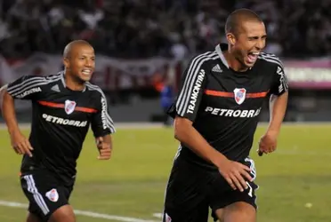 David Trezeguet, delantero que consiguió el retorno a Primera con el Millo en 2012, acompañará a Antonio Caselli en las próximas elecciones que se llevarán a cabo en diciembre de este año.