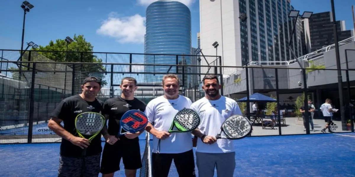 De brillar en europa, a jugar al padel (El Gráfico)