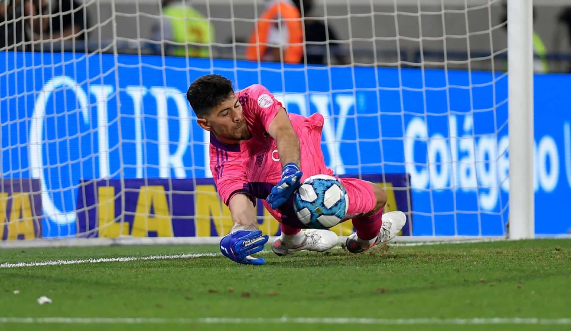 De gran presente el arquero de Boca, se convirtió en una pieza fundamental dentro del equipo