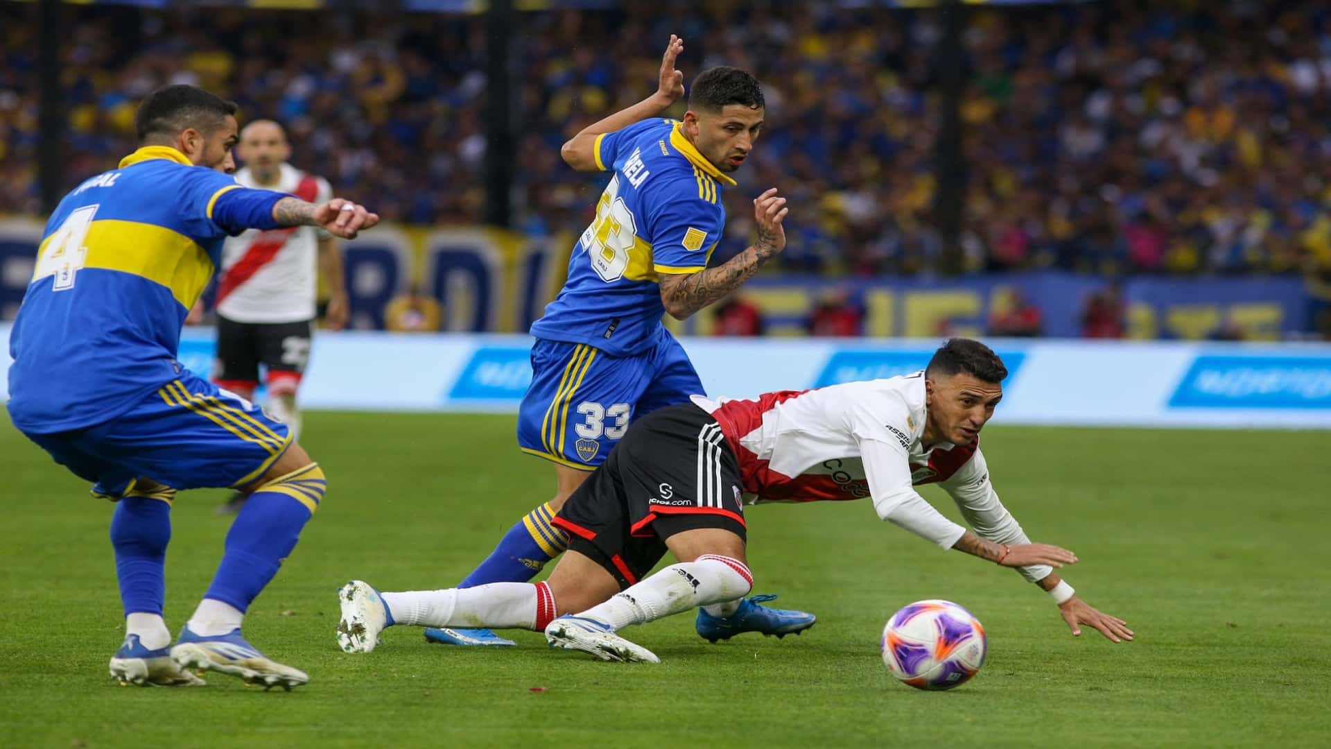 De vestir la de River a poder jugar en Boca