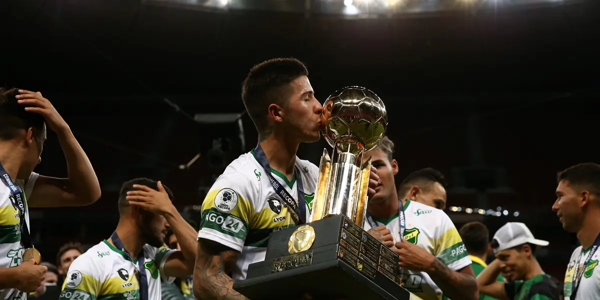 Defensa y Justicia no está dispuesto a dejar ir al futbolista, que finaliza su préstamo en diciembre.