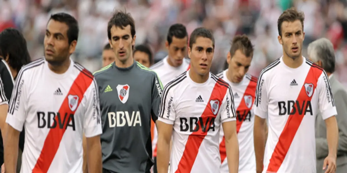 Descubrí quién es el que, luego de haber menospreciado a River Plate, está a nada de quedarse sin trabajo en la liga del retiro.